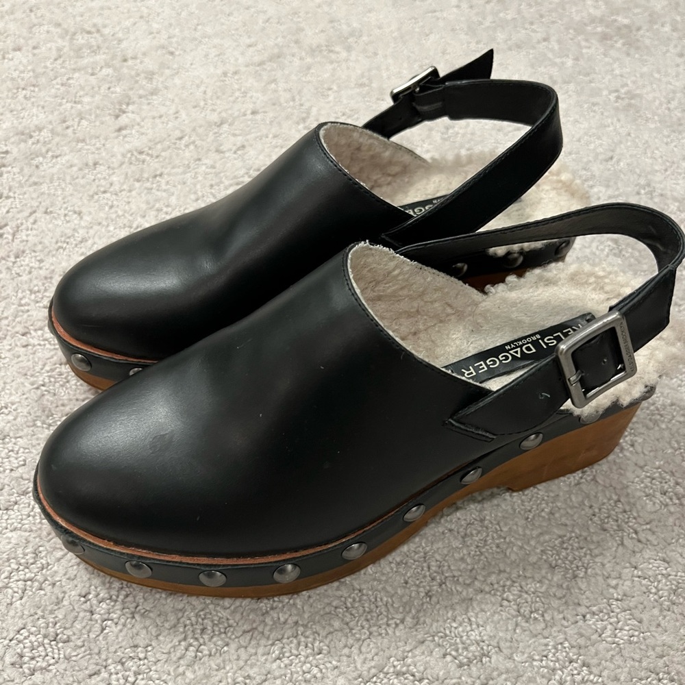 Kelsi Dagger clogs with Fleece Lining Sz 7.5